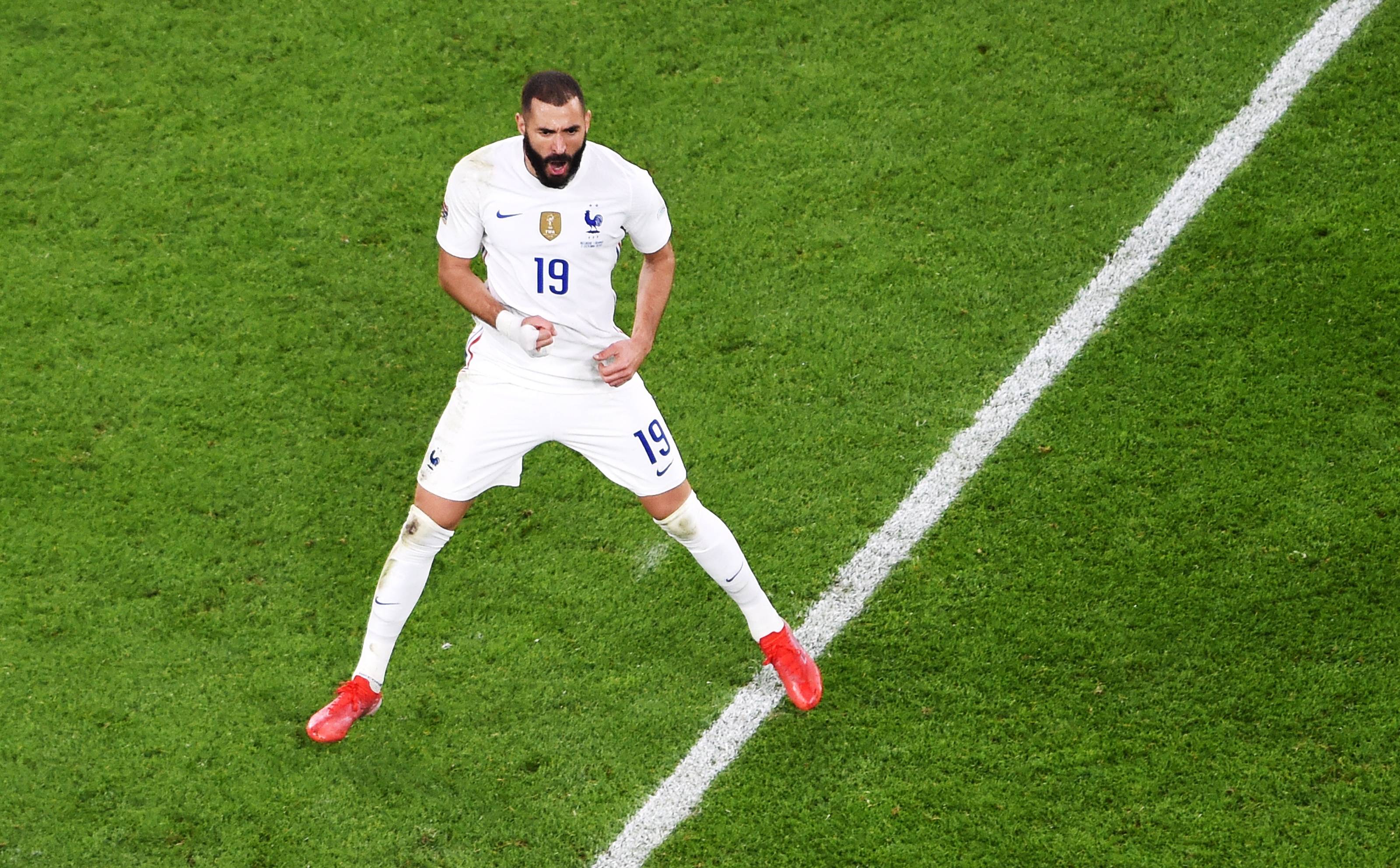 乐动体育-汉诺威无缘欧国联决赛，泽布鲁克晋级半决赛的简单介绍