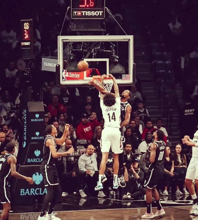 包含昔日MVP凯文杜兰特在主场砍下+高分的词条